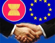 อาเซียน EU พยายามมุ่งสู่ข้อตกลง FTA - ảnh 1